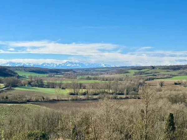 Villa 9 pièces 233 m²