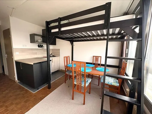 Studio 1 pièce 18 m²