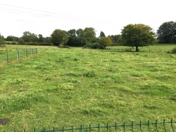 Terrain 941 m²