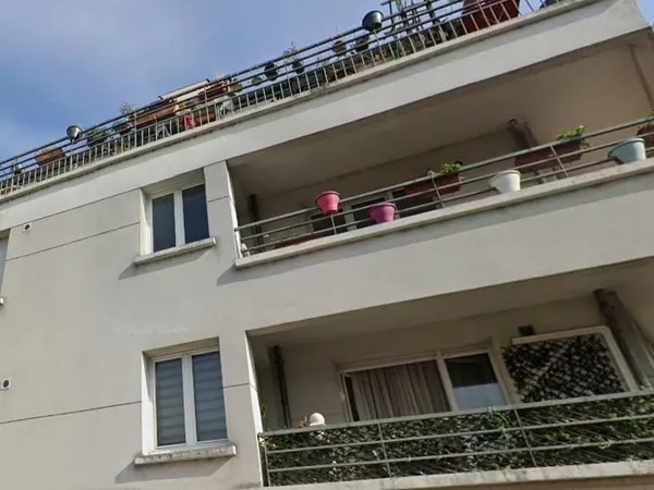 Appartement 3 pièces avec terrasse et parking