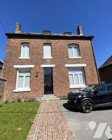 Maison 8 pièces 195 m²