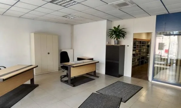 Local 3 pièces 79 m²