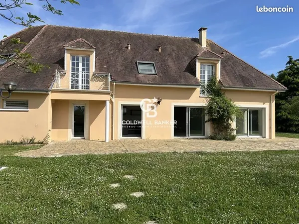 Propriété 9 pièces 245 m²