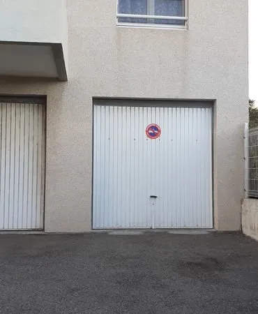 LOUE - GRAND - GARAGE - Rs - les - Prés - Vert - .l'Annonciade