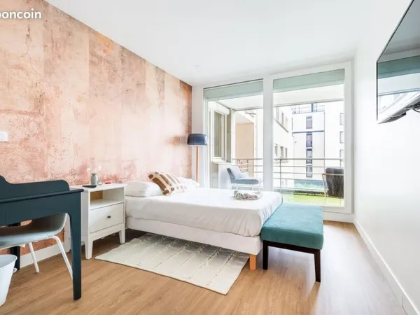 Chambre meublée dans colocation haut de gamme