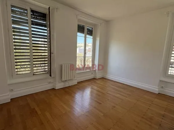 Appartement T2 de 52m2 - Cours Charlemagne