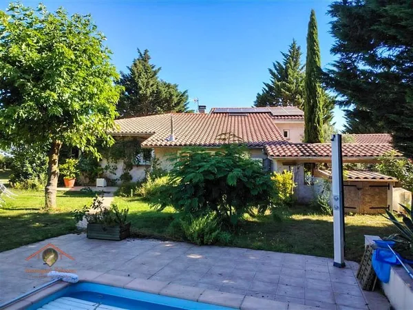 Villa d'Architecte type 7 avec Vue Panoramique sur les Pyrénées