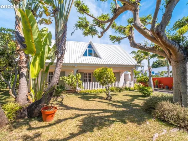 Maison familiale de 200 m2 au calme sur parcelle de 900 M2