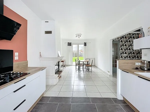 Maison à vendre à Saint Sébastien sur Loire - 6 pièces, 4 chambres