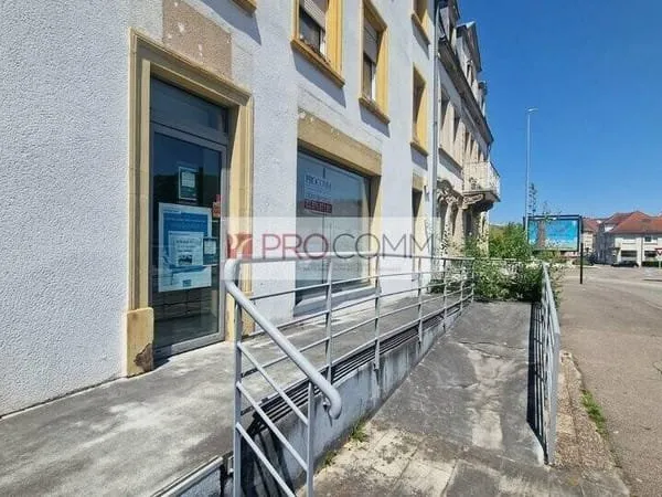 Bureau 107 m²