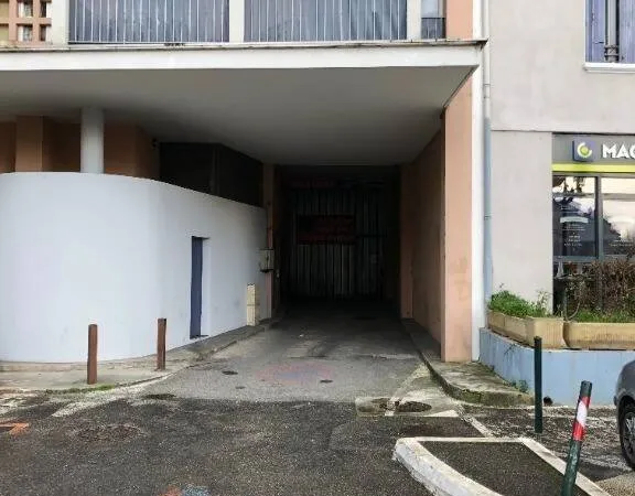 Stationnement Location Montélimar   91€