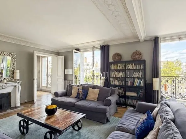 Appartement 5 pièces 186 m²