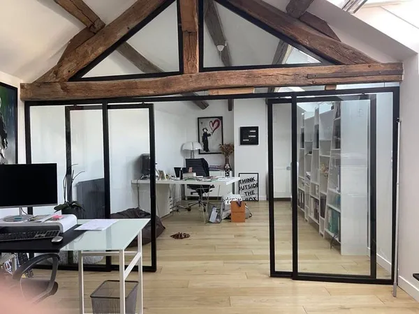 Bureau 110 m²