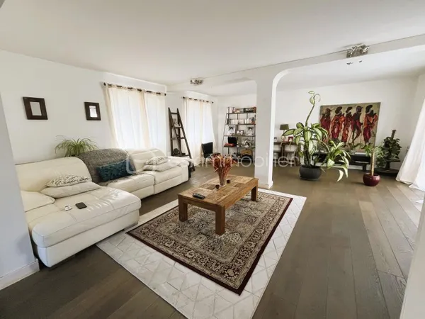 Maison 6 pièces 148 m²