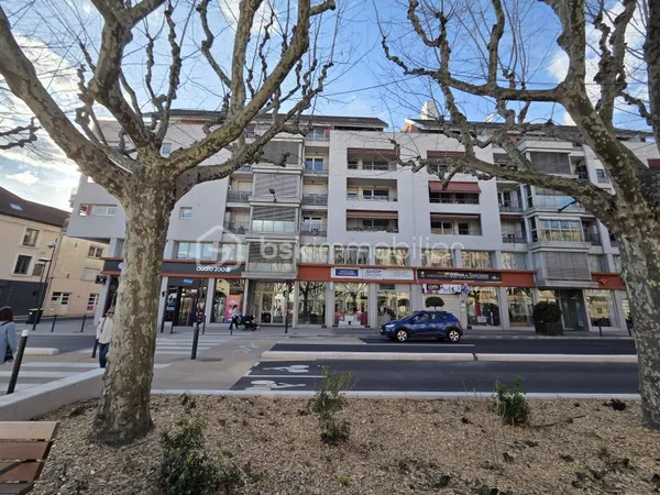 Fonds de commerce 3 pièces 85 m²