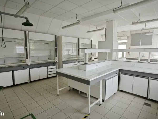 🔬 Laboratoire chimie / biologie clés en main à louer - Location - Magny-les-Hameaux (Yvelines), Pari