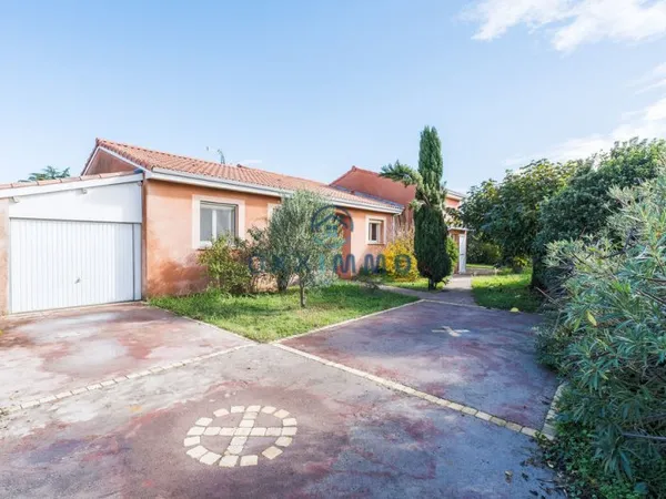 Maison individuelle T5 de 132 m2 avec piscine à Roquettes