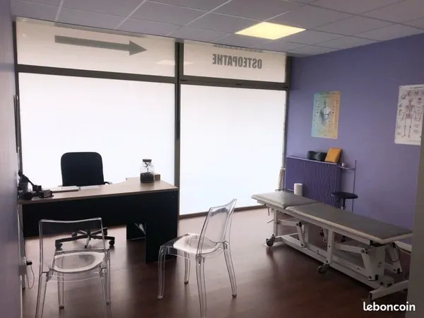 Salle médicale à louer