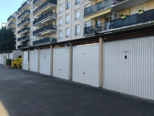 Parking 13 m²