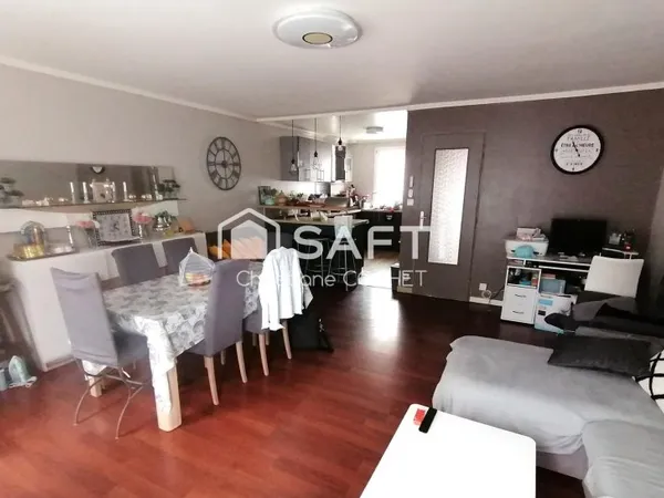 Maison familiale de 128m2 au sol avec jardin et garage située au Mée sur Seine
