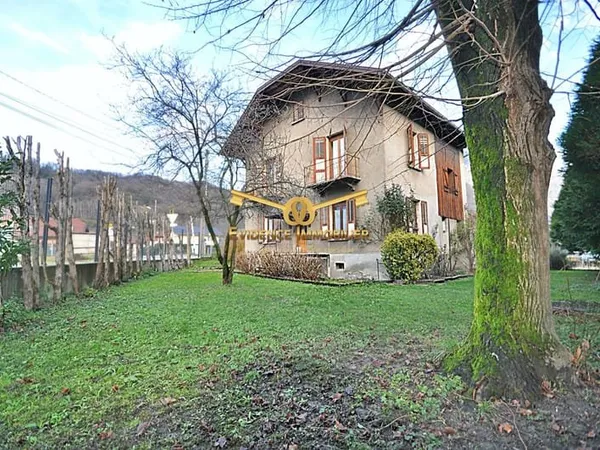 Maison 5 pièces 142 m²
