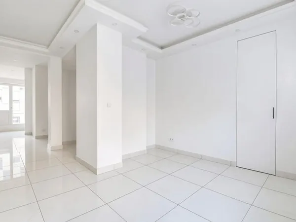 DOLY- APPARTEMENT- RUE TRAVERSIÈRE, Boulogne-Billancourt