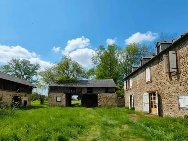 Maison 13 pièces 223 m²