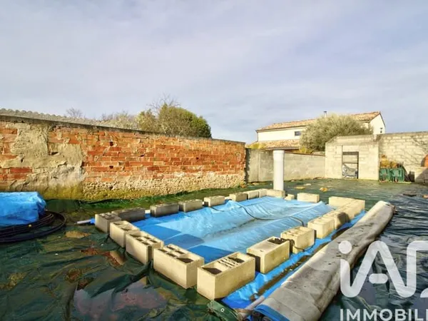 Terrain 255 m²