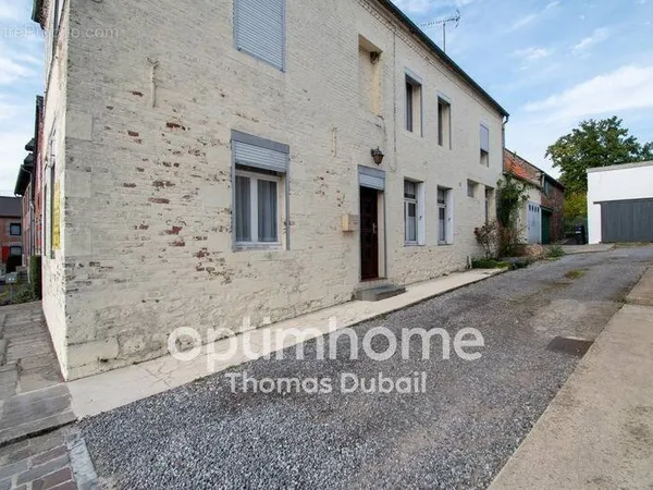 Maison à rénover au coeur de Maroilles