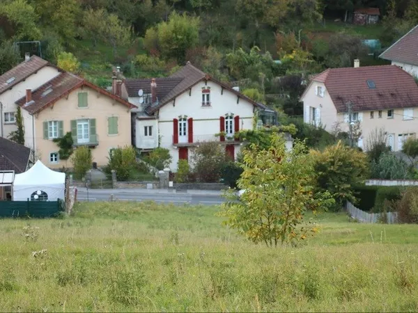 Terrain à vendre LONS LE SAUNIER (39)