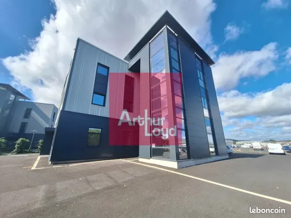 BUREAUX 128 m² CLERMONT FERRAND