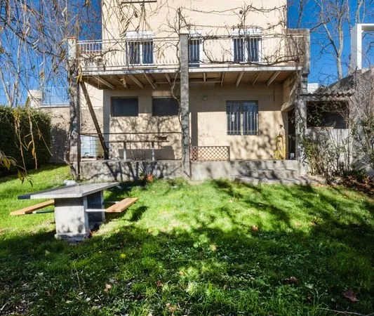 Maison - 4 pièces - 90m²