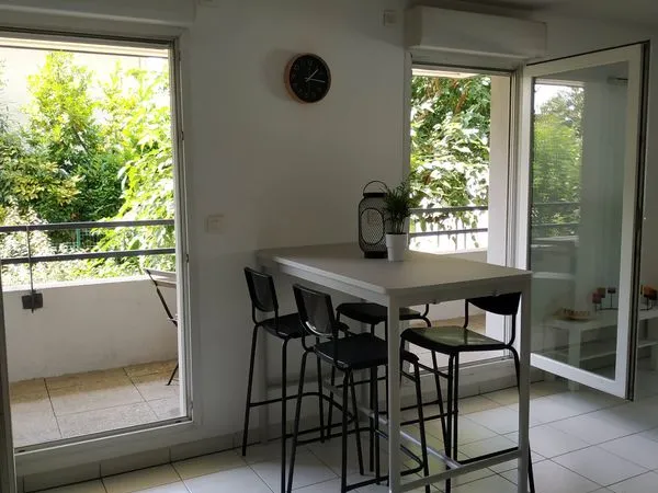 A louer t2 metro argoulets 39m2