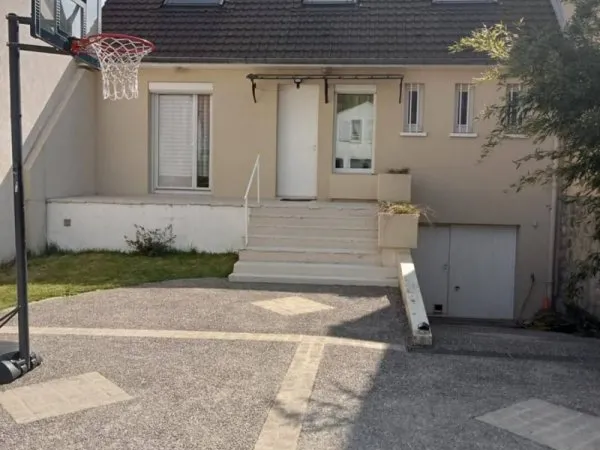 Maison 6 pièces 110 m²