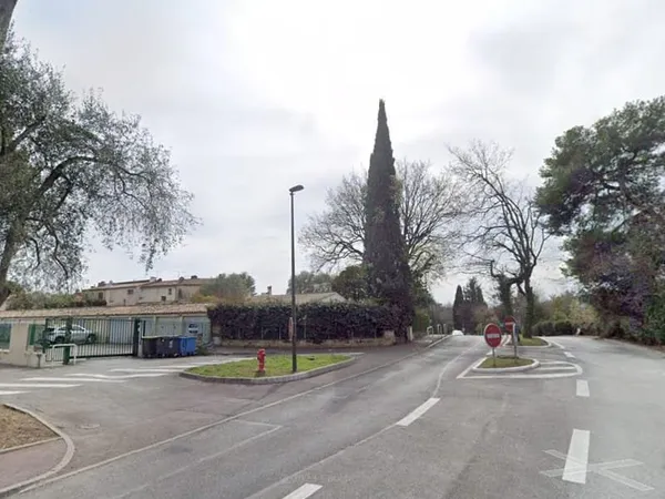 Garage de 25 m2 en sous-sol à Cannes La Bocca