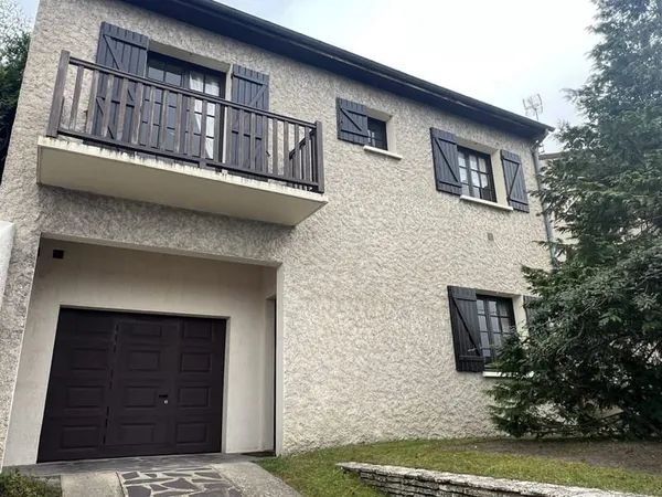 Maison spacieuse à Nanterre Mont-Valérien