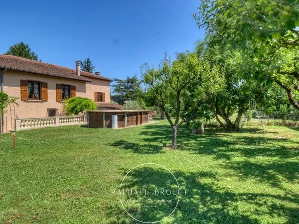 VIENNE (38) - 5 MIN CENTRE-VILLE - MAISON FAMILIALE DE 170 M2 SUR 1500 M2 DE TERRAIN