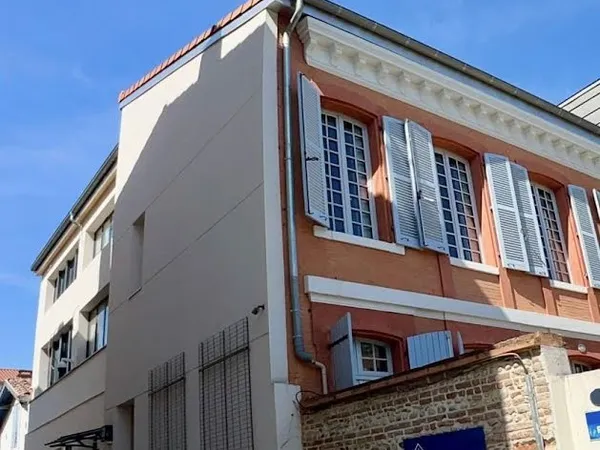 Maison 13 pièces 312 m²