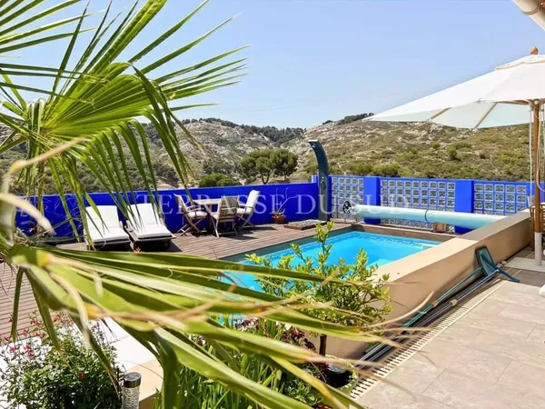 Vente Maison, 6 Pièces, 177 m² + Studio de 17 m², avec Garages, Terrasses, Jardin, Piscine, Vue MER 