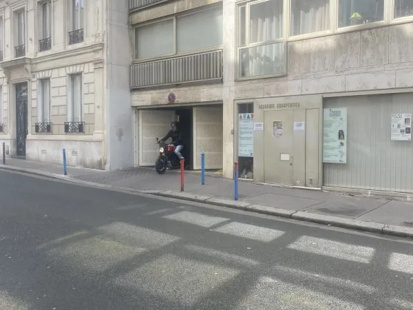 Loue parking