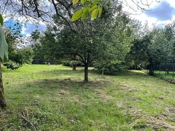 Terrain 951 m²