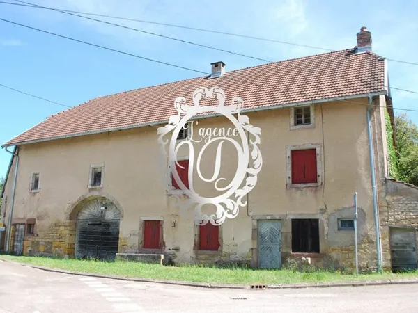 FERME A RENOVER A 15 MIN DE LURE
