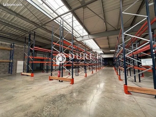 Local 3600 m² Les Sables-d'Olonne