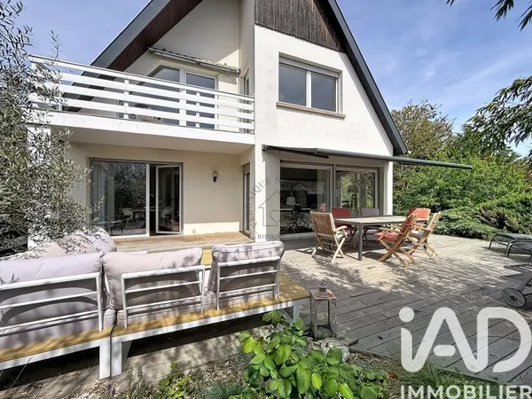 Maison 8 pièces 208 m²