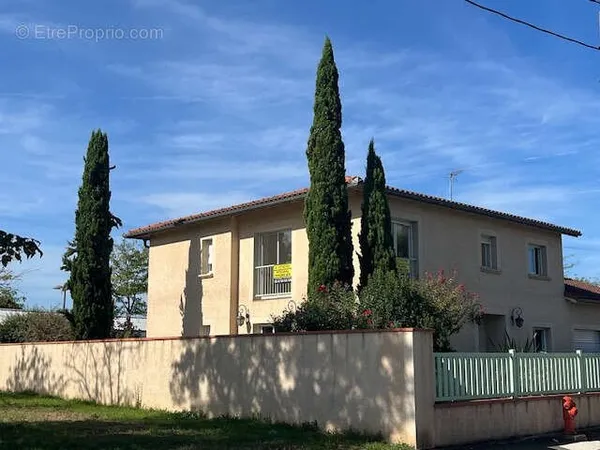 APPARTEMENT T4 DE 130M2 avec jardin et garage