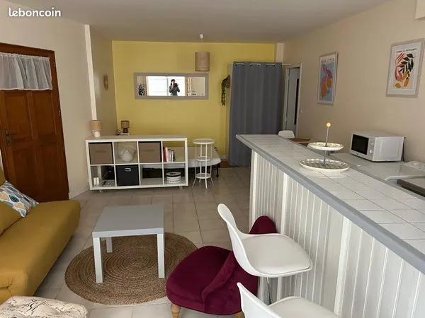 Grand studio dans le quartier Saint Nicolas La Rochelle