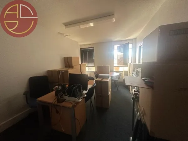 Bureaux 83 m²