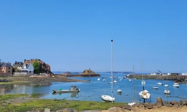 A vendre proche de PAIMPOL (22) maison de ville