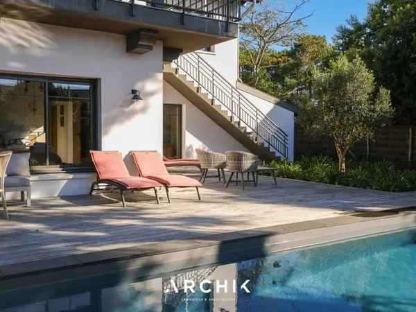 Maison et villa de prestige Vente La Teste-de-Buch 7p 180m² 2130€