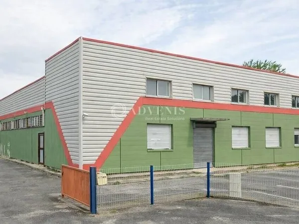 Local d'activité 2167 m²